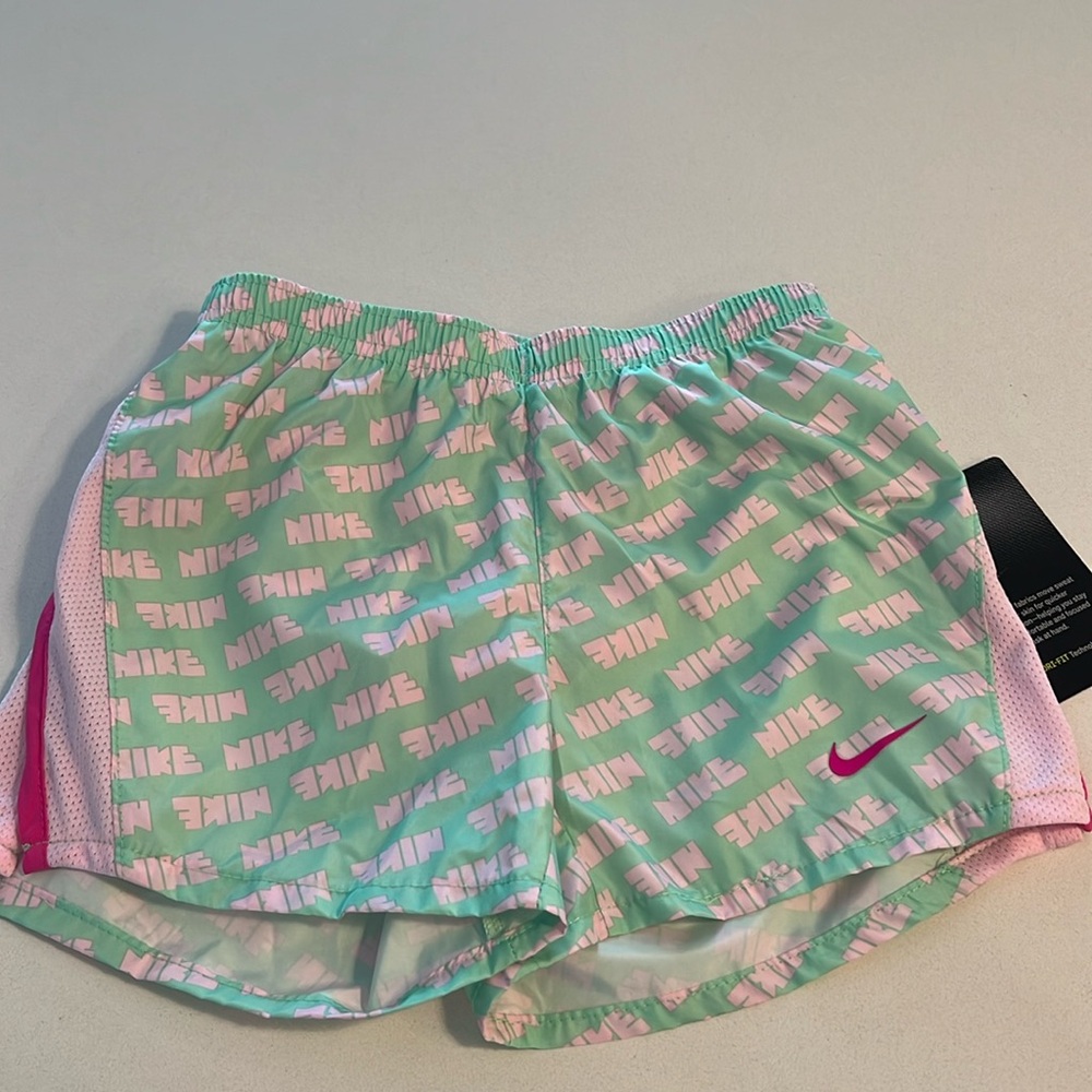 Nike dri fit shorts size 6